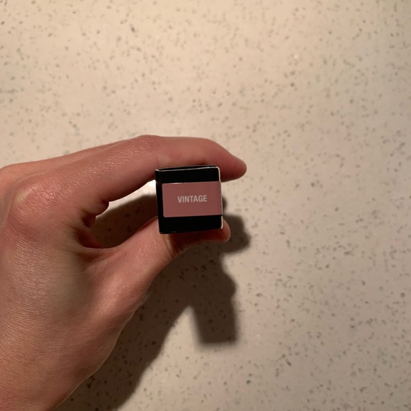 Anastasia Lip Gloss Color Vintage Brand New - Picture 2 of 2